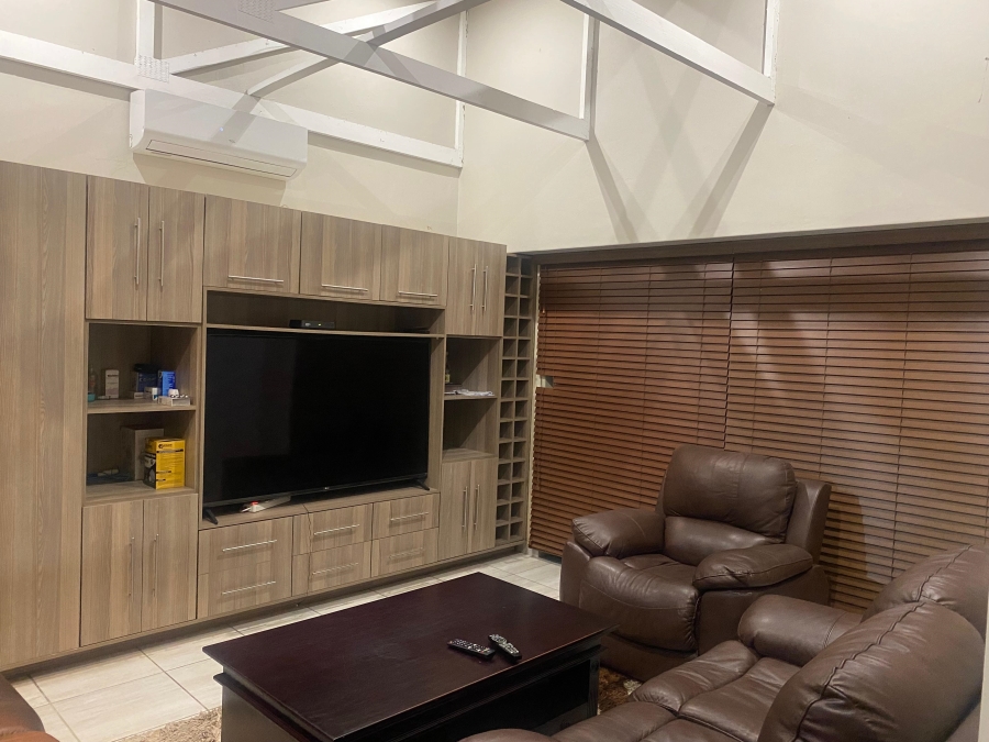 3 Bedroom Property for Sale in Waterval East North West